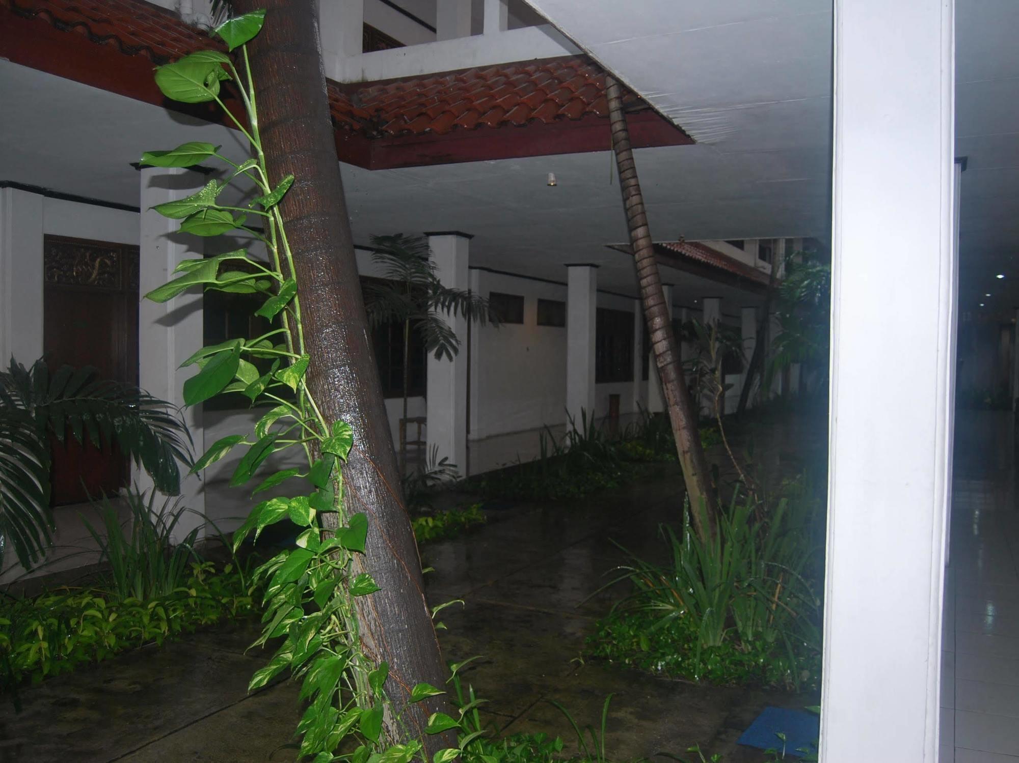Sadinah Sahid Josodipuro Hotel Colomadu Exteriér fotografie